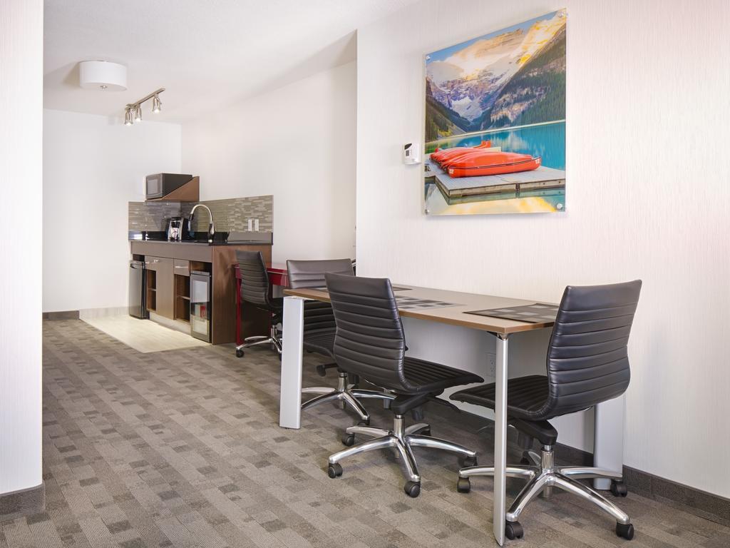 Hotel Elan YYC المظهر الخارجي الصورة