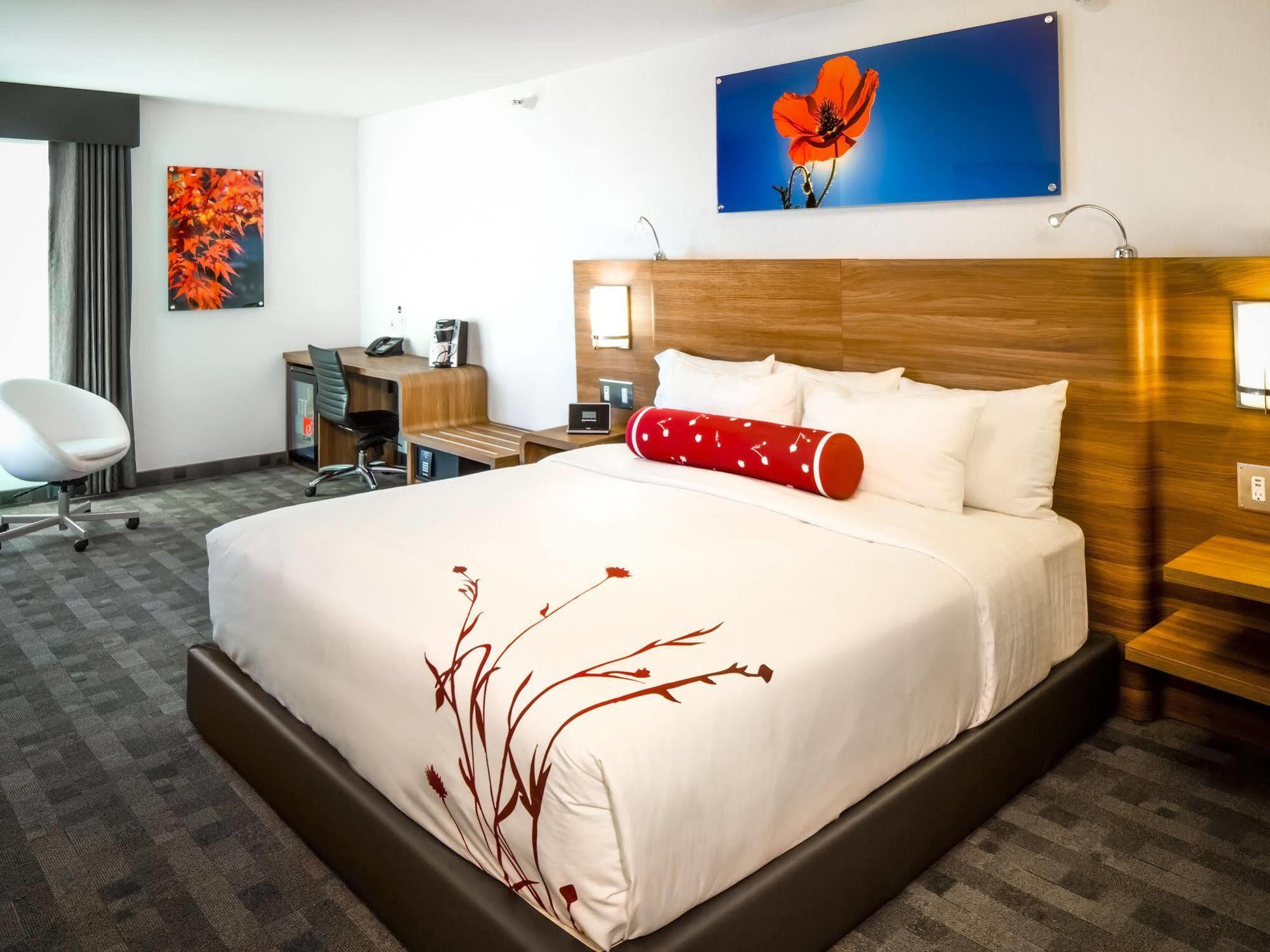 Hotel Elan YYC المظهر الخارجي الصورة